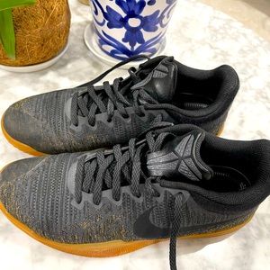 Nike mamba rage Komodo dragon - size 10 black almost new